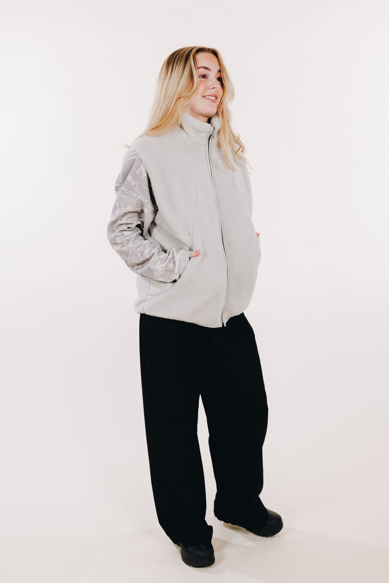 Sherpa vest